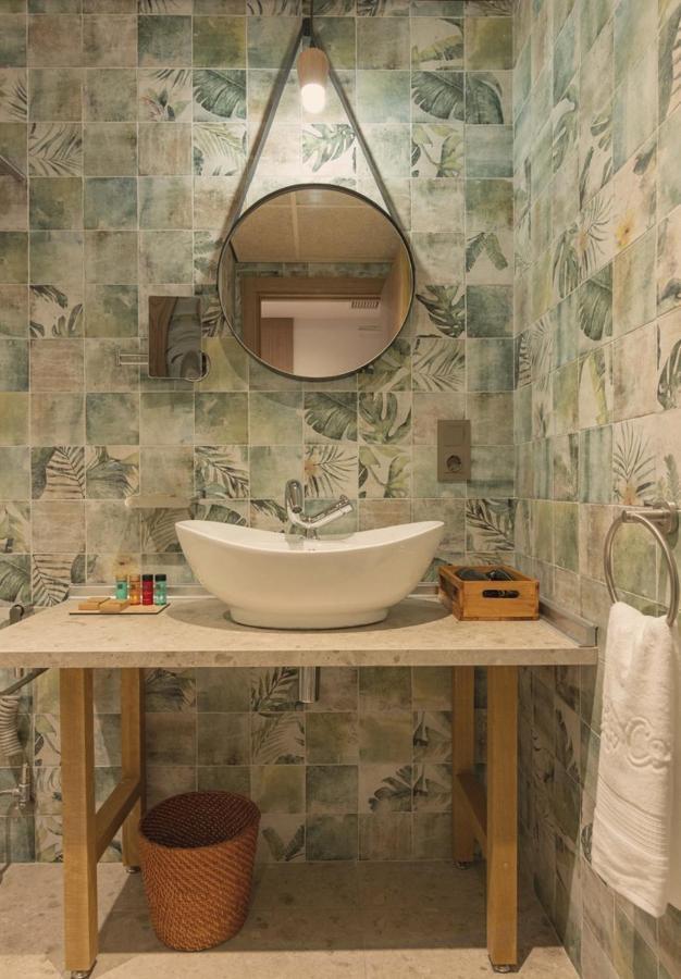 Casa Coco Boutique Hotel & Spa 4*S - Adults Only يوريت دي مار المظهر الخارجي الصورة